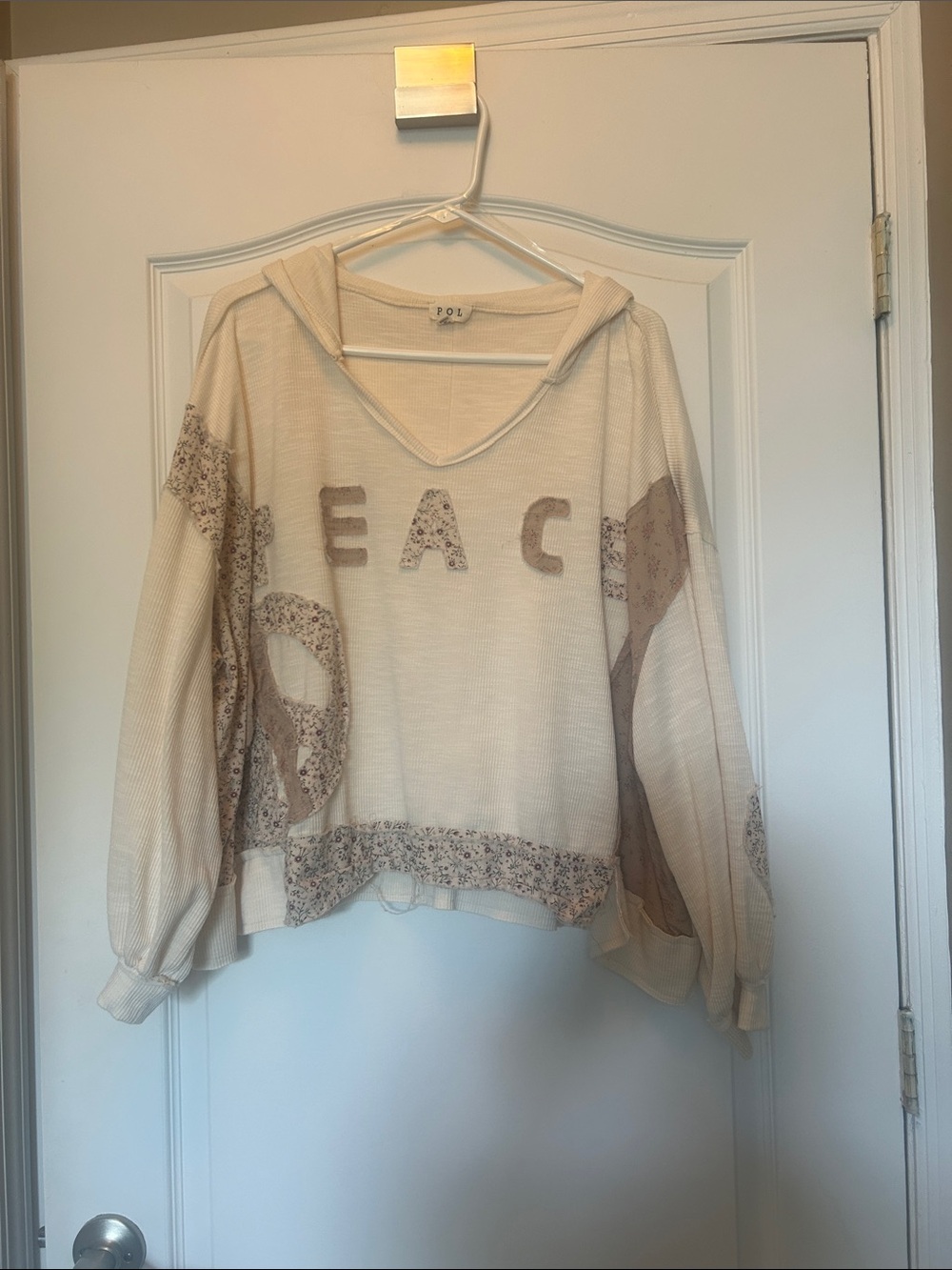 POL Cream V-Neck Hooded Sweater with Floral Appliqué